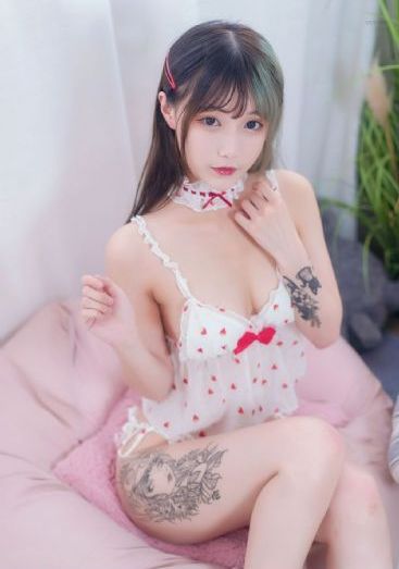 香蕉伸进水蜜桃_BD在线视频播放